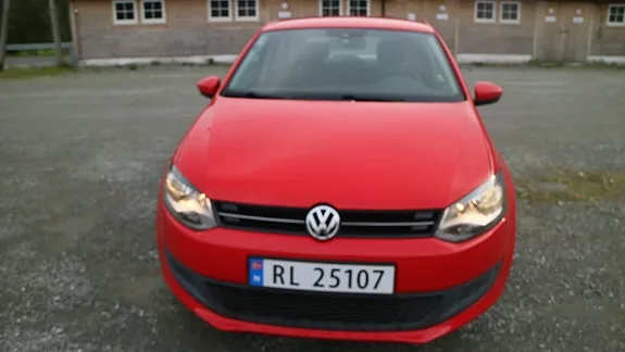 Volkswagen Polo 2012 photo 2