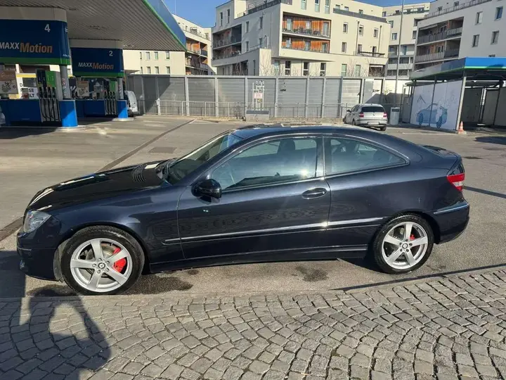 Mercedes-Benz Clc-Klasse 2009 photo 2