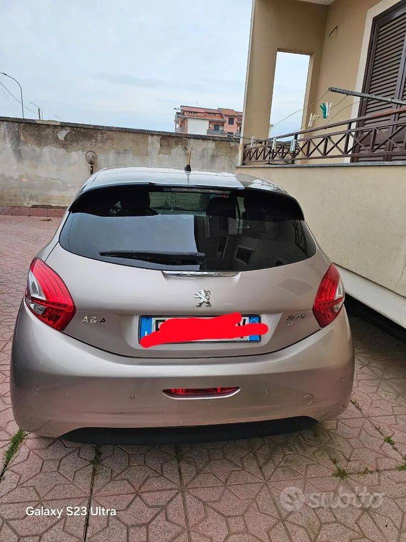 Peugeot 2008 2012 photo 2