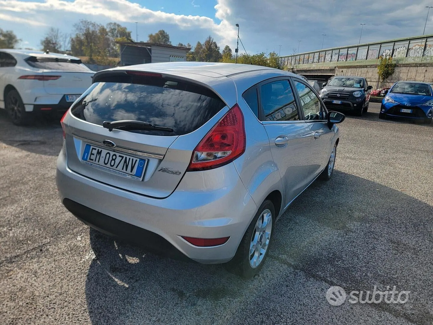 Ford Fiesta 2012 photo 4
