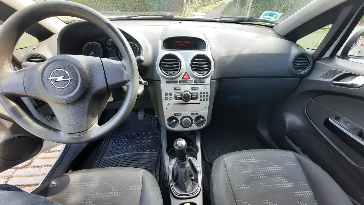 Opel Corsa 2014 photo 3