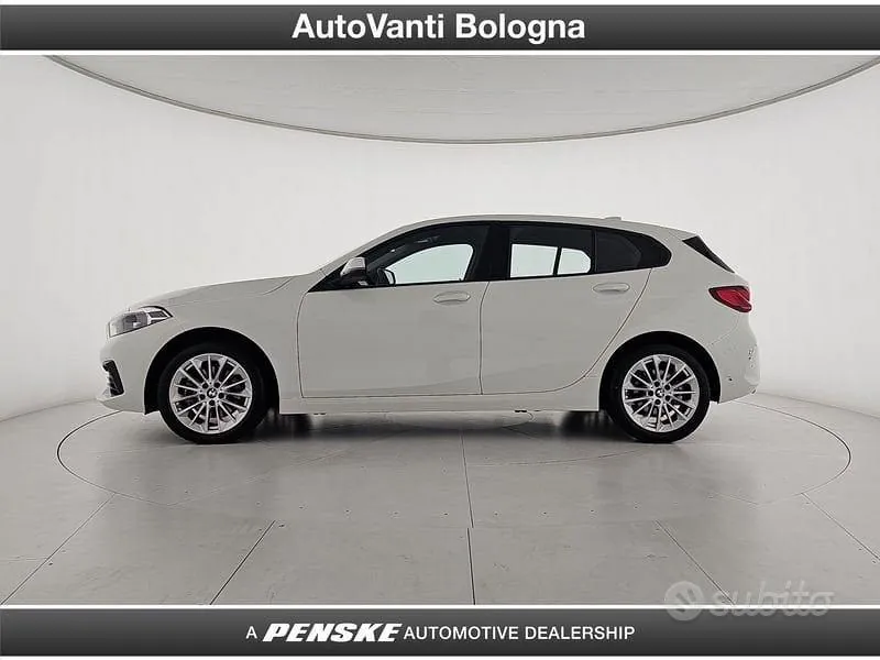 BMW 1 Series 2023 photo 3
