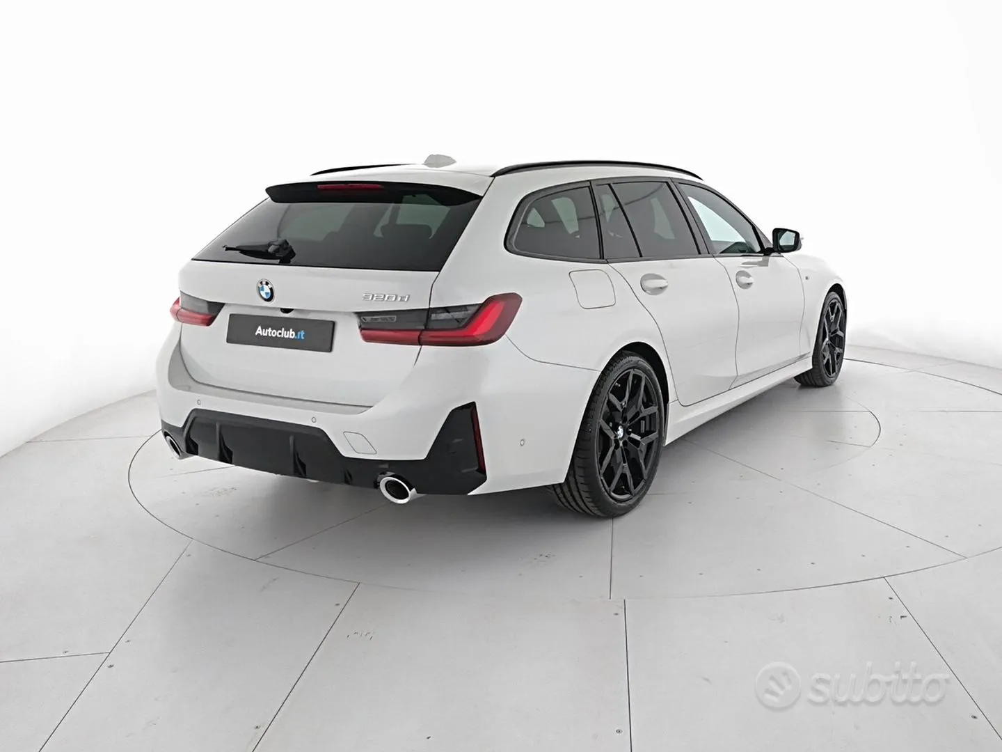 BMW 3 Series 2023 photo 2