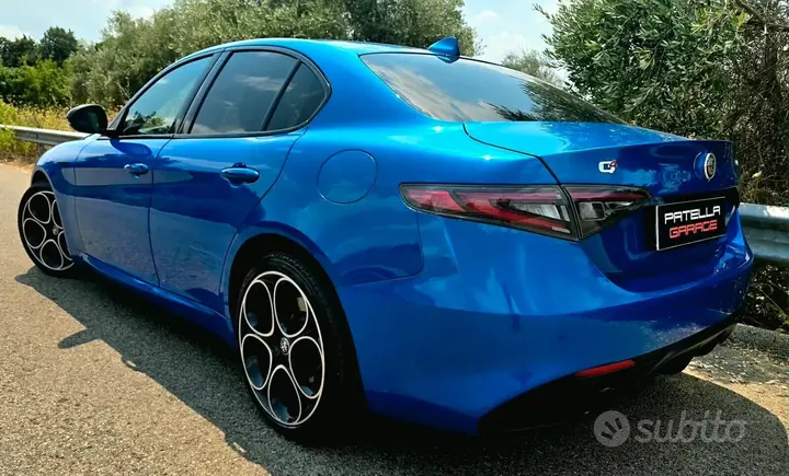 Alfa Romeo Giulia 2023 photo 2