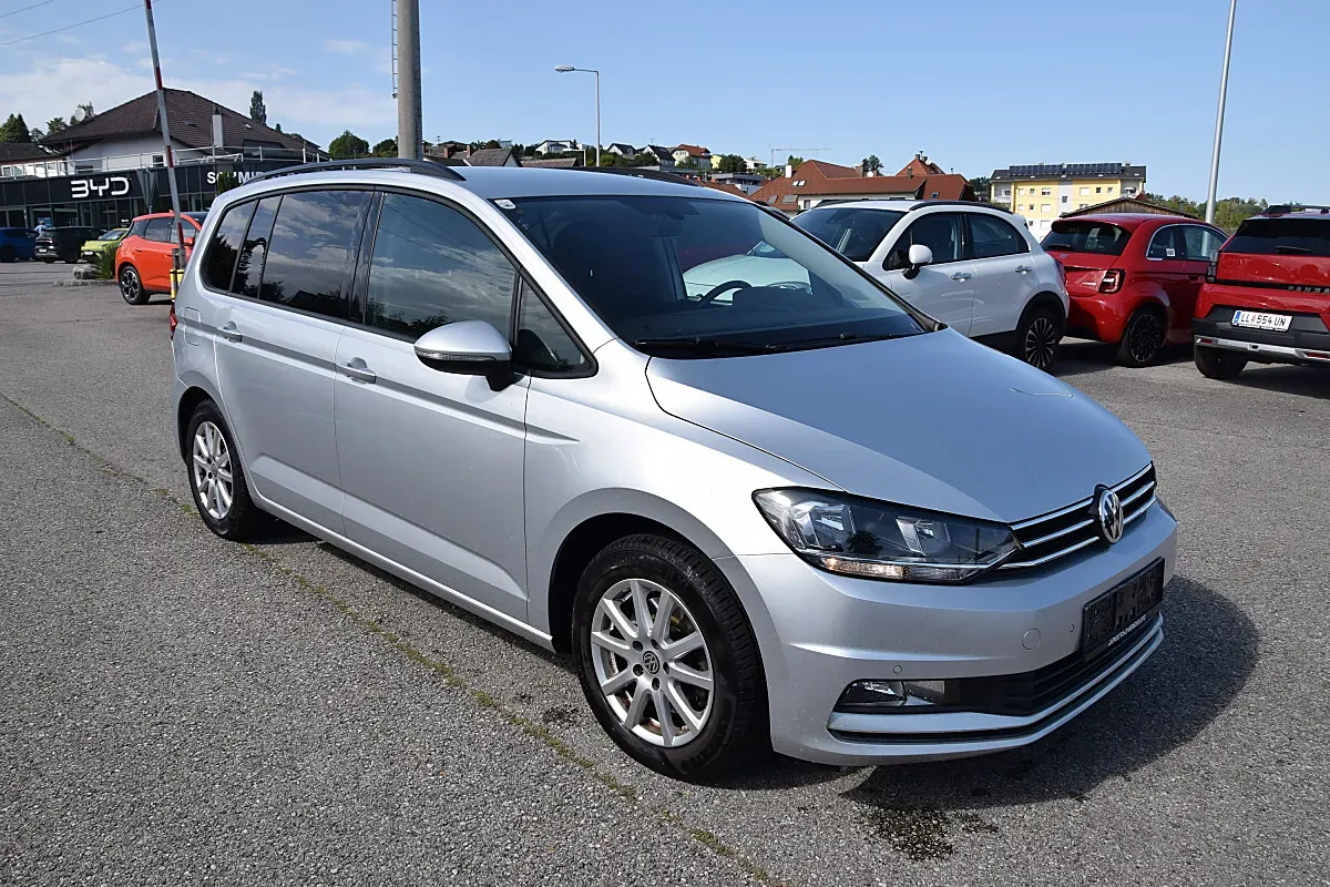 Volkswagen Touran 2016 photo 3