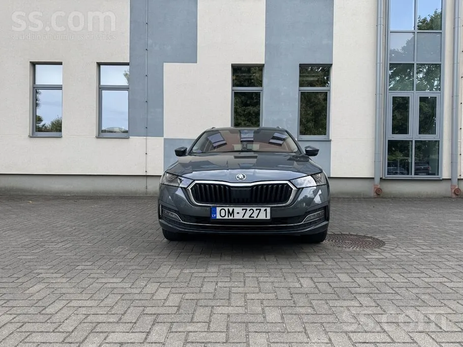 Skoda Octavia 2021 photo 2