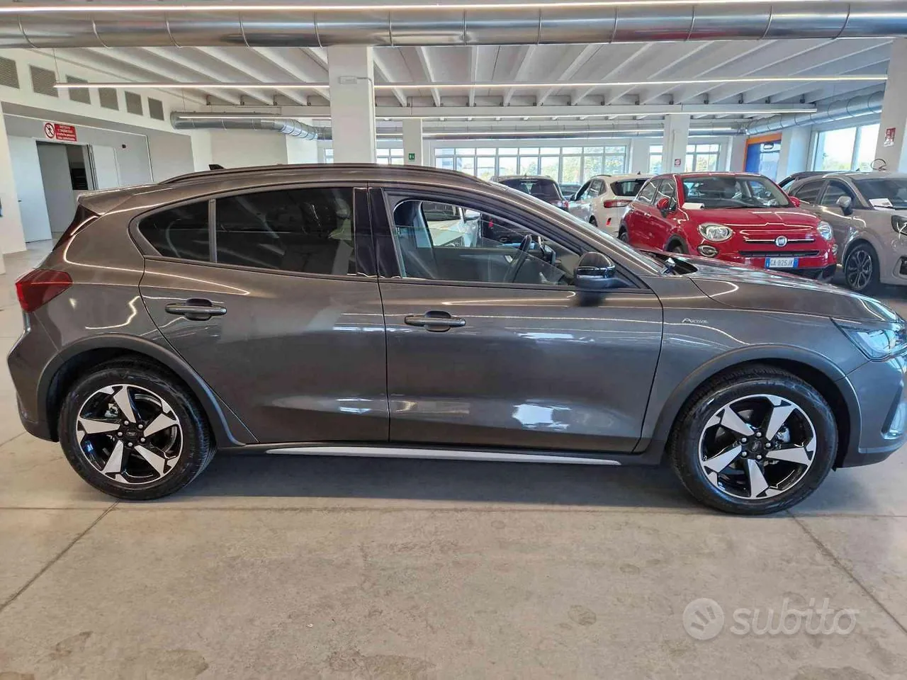 Ford Focus 2023 photo 4