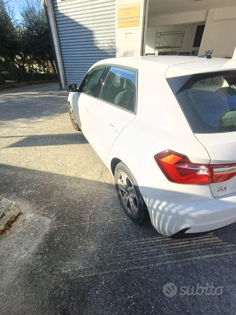 Audi A1 2020 photo 2