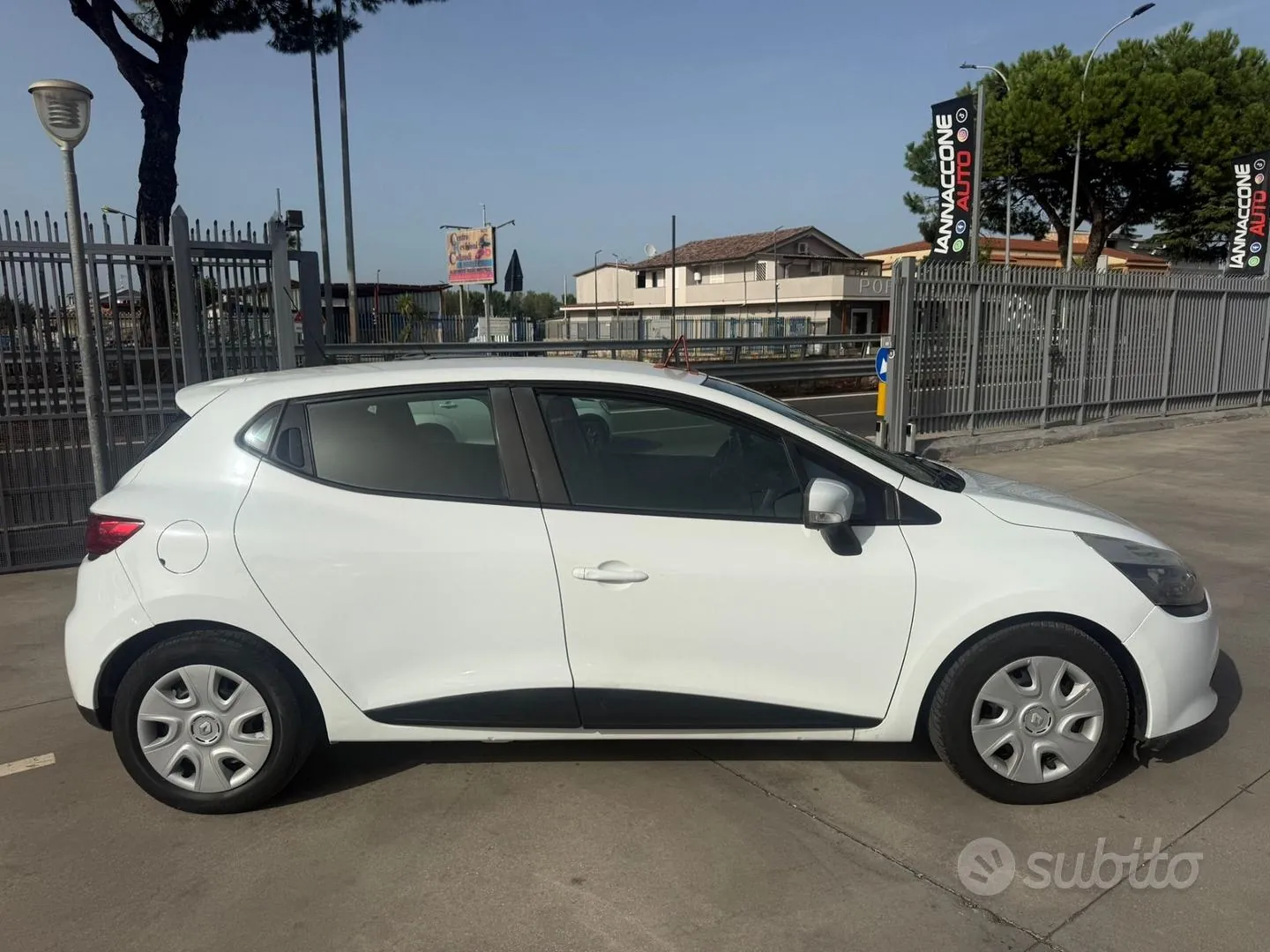 Renault Clio 2013 photo 3