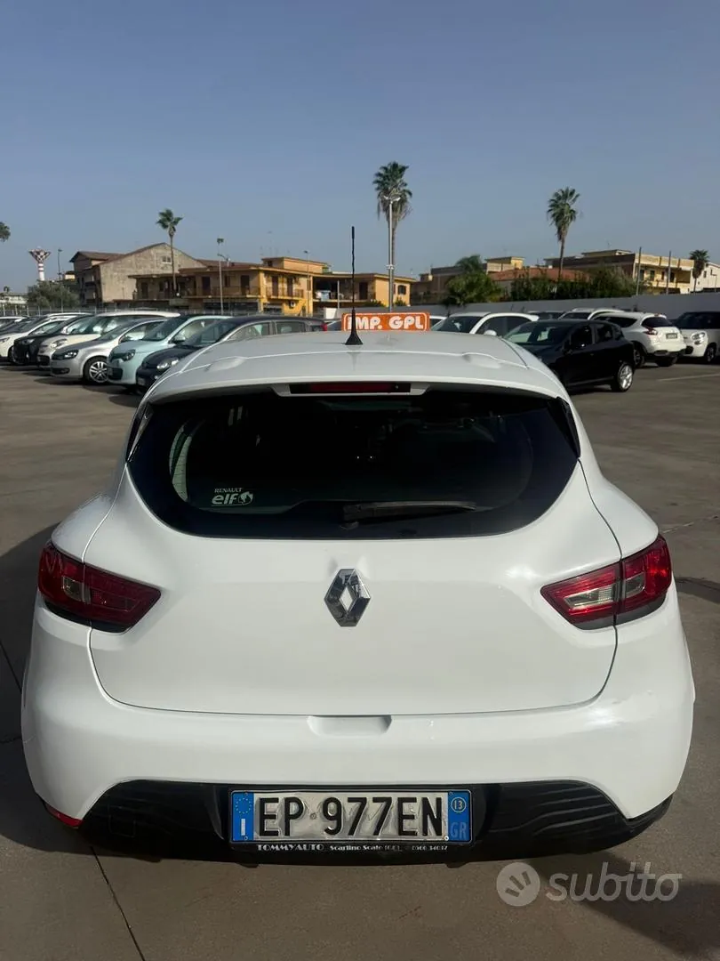 Renault Clio 2013 photo 4