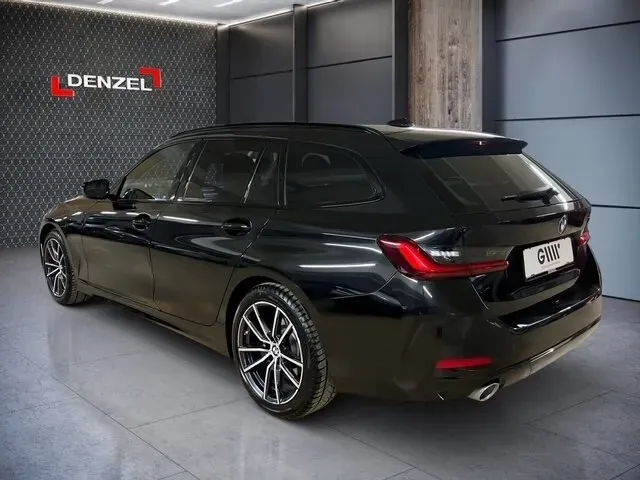 BMW 3 Series 2025 photo 3