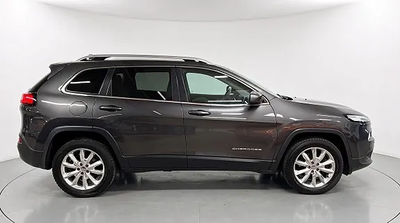 Jeep Cherokee 2016 photo 3