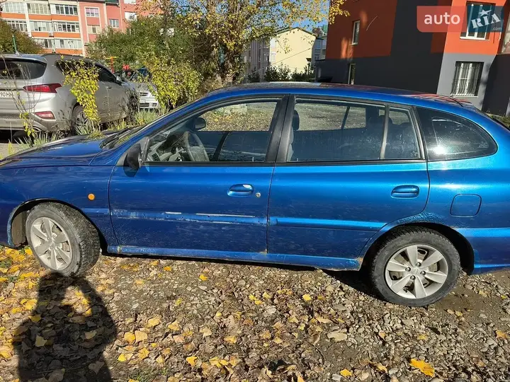 Kia Rio 2003 photo 3