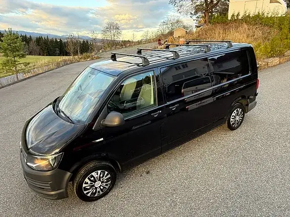 Volkswagen Transporter 2017 photo 2