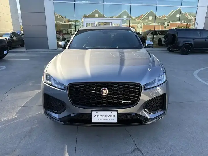 Jaguar F-Pace 2023 photo 3