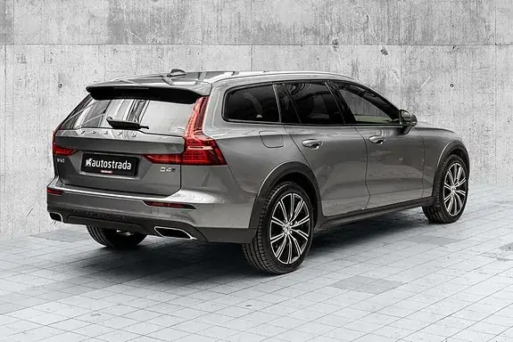 Volvo V60 Cross Country 2019 photo 4