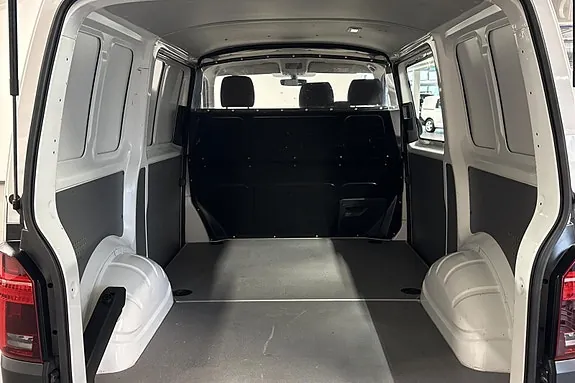 Volkswagen Transporter 2024 photo 5