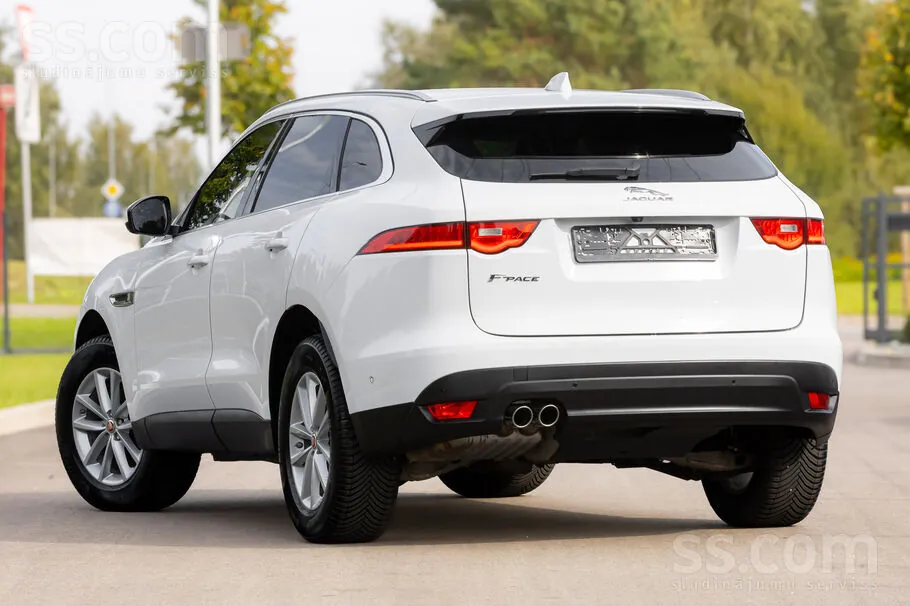 Jaguar F-Pace 2017 photo 4