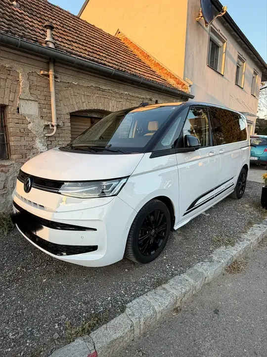 Volkswagen Multivan 2024 photo 3