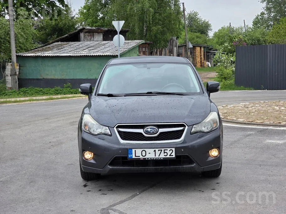 Subaru Xv 2014 photo 2
