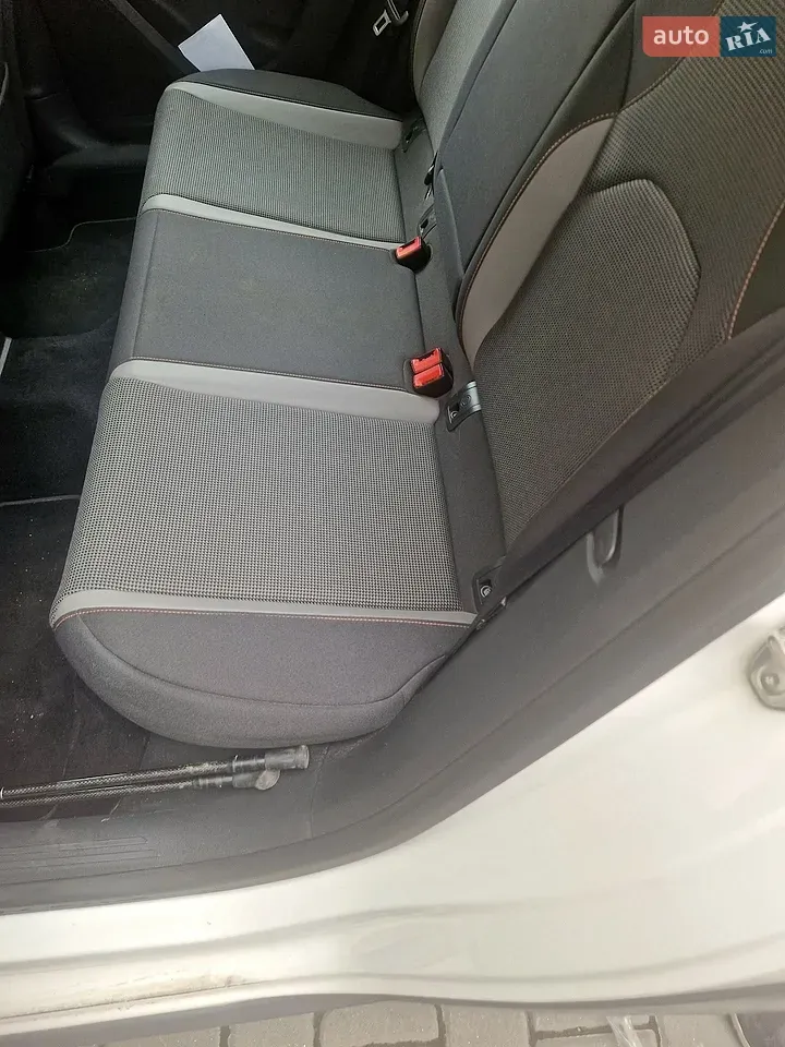 Seat Leon 2015 photo 3