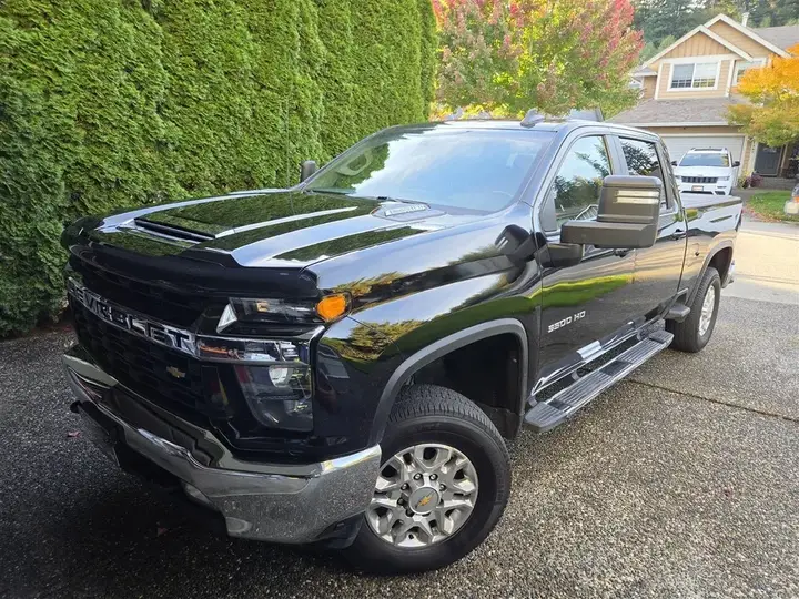 Chevrolet Silverado 3500Hd 2023 photo 2