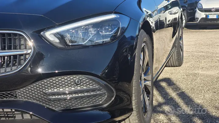 Mercedes-Benz C 220 2023 photo 3