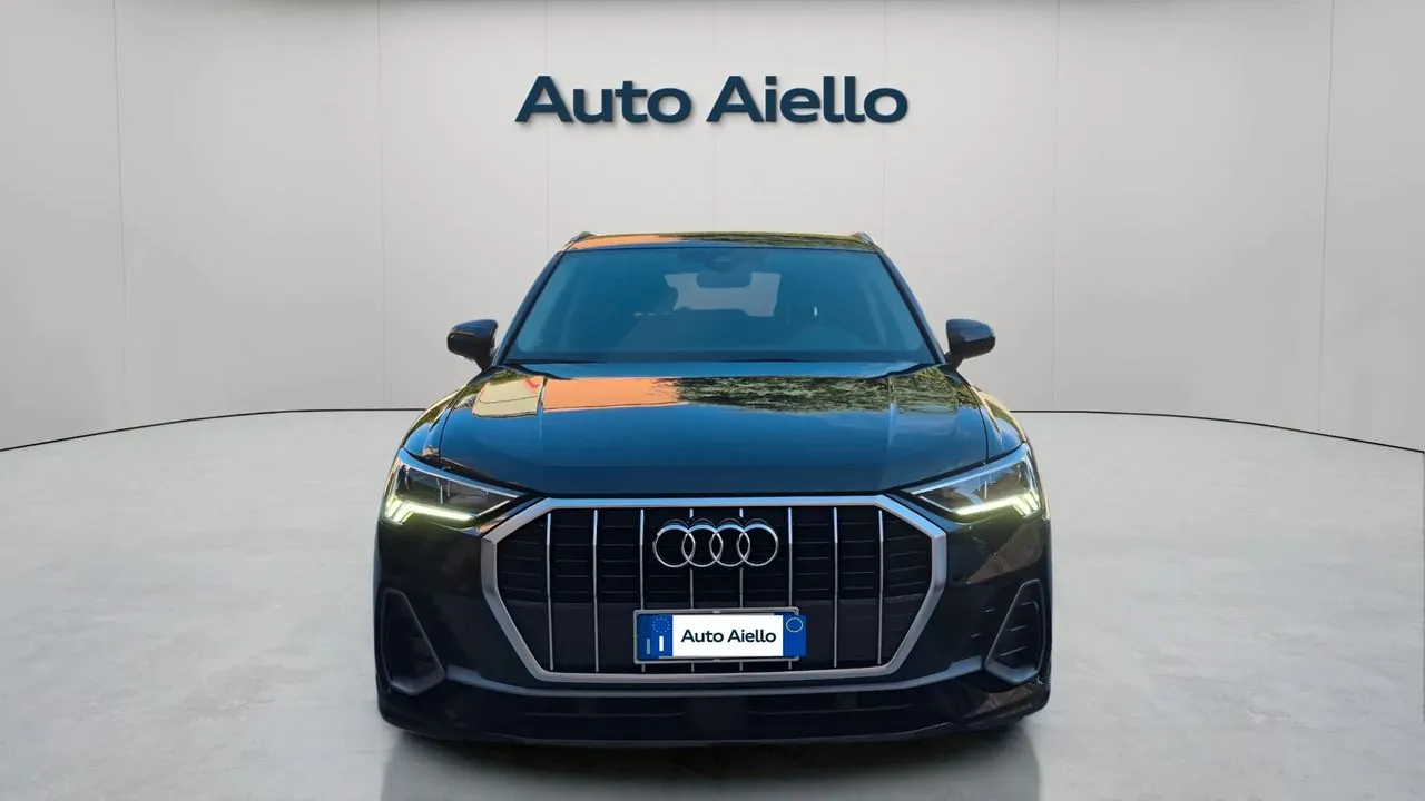 Audi Q3 2021 photo 5