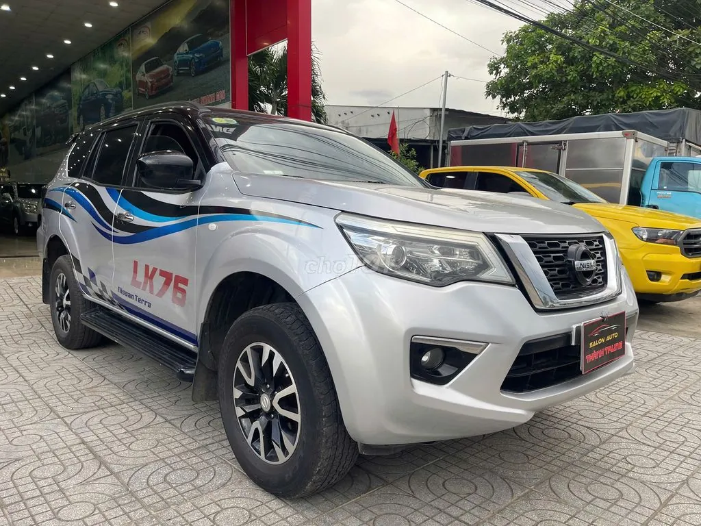 Nissan Terra 2018 photo 2