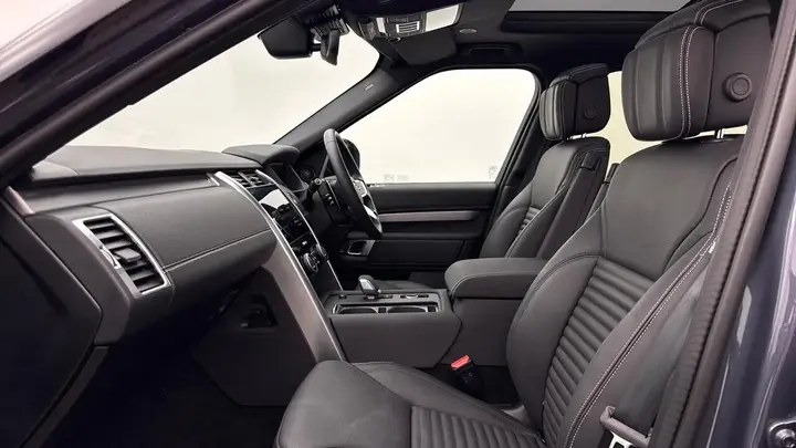 Land Rover Discovery 2026 photo 3
