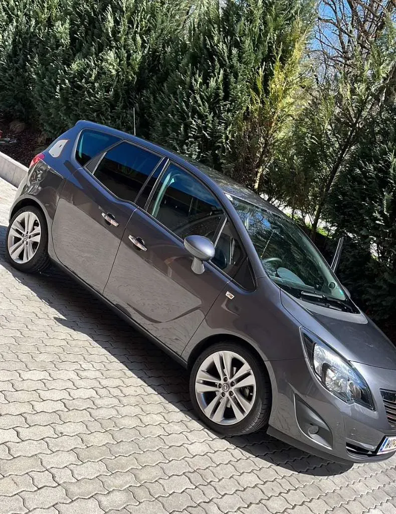 Opel Meriva 2012 photo 2