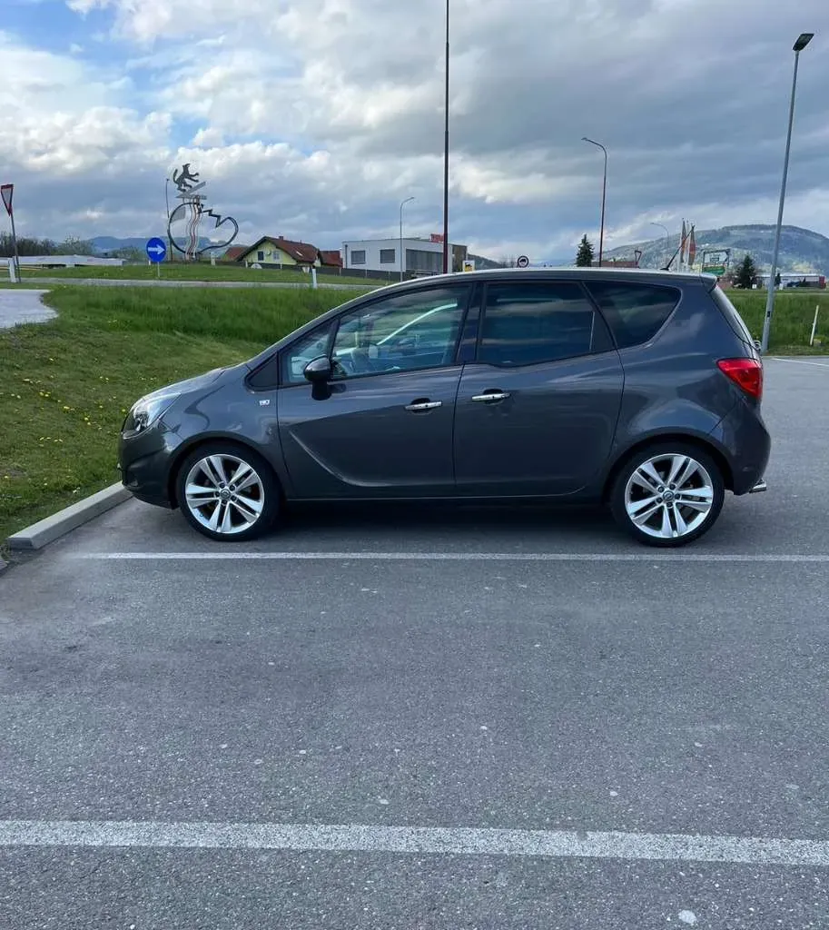 Opel Meriva 2012 photo 3