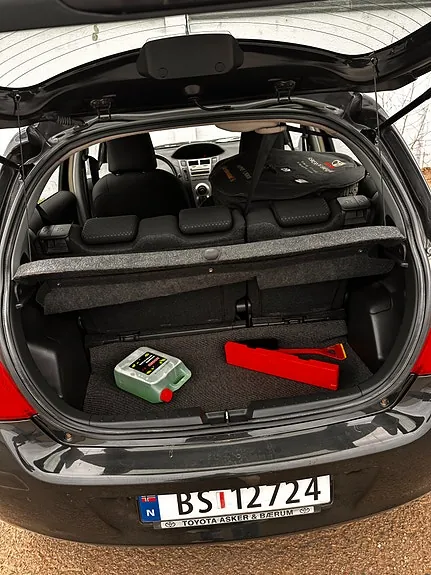 Toyota Yaris 2010 photo 3