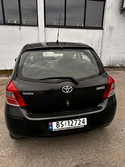 Toyota Yaris 2010 photo 4
