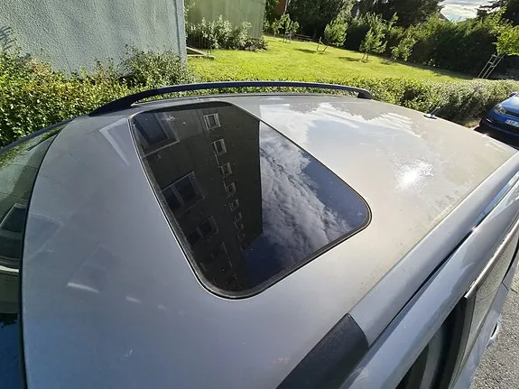 Volvo V50 2004 photo 2