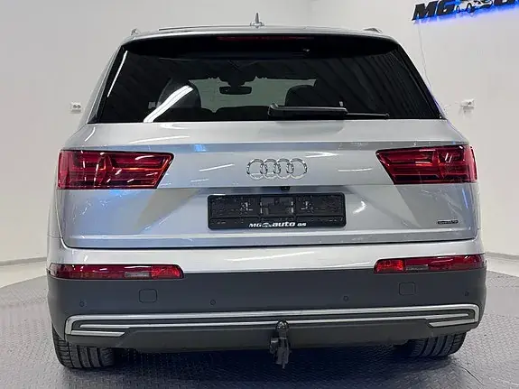 Audi Q7 2018 photo 5