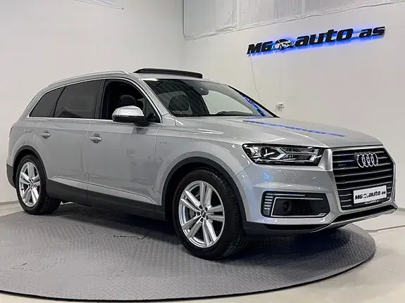 Audi Q7 2018 photo 2