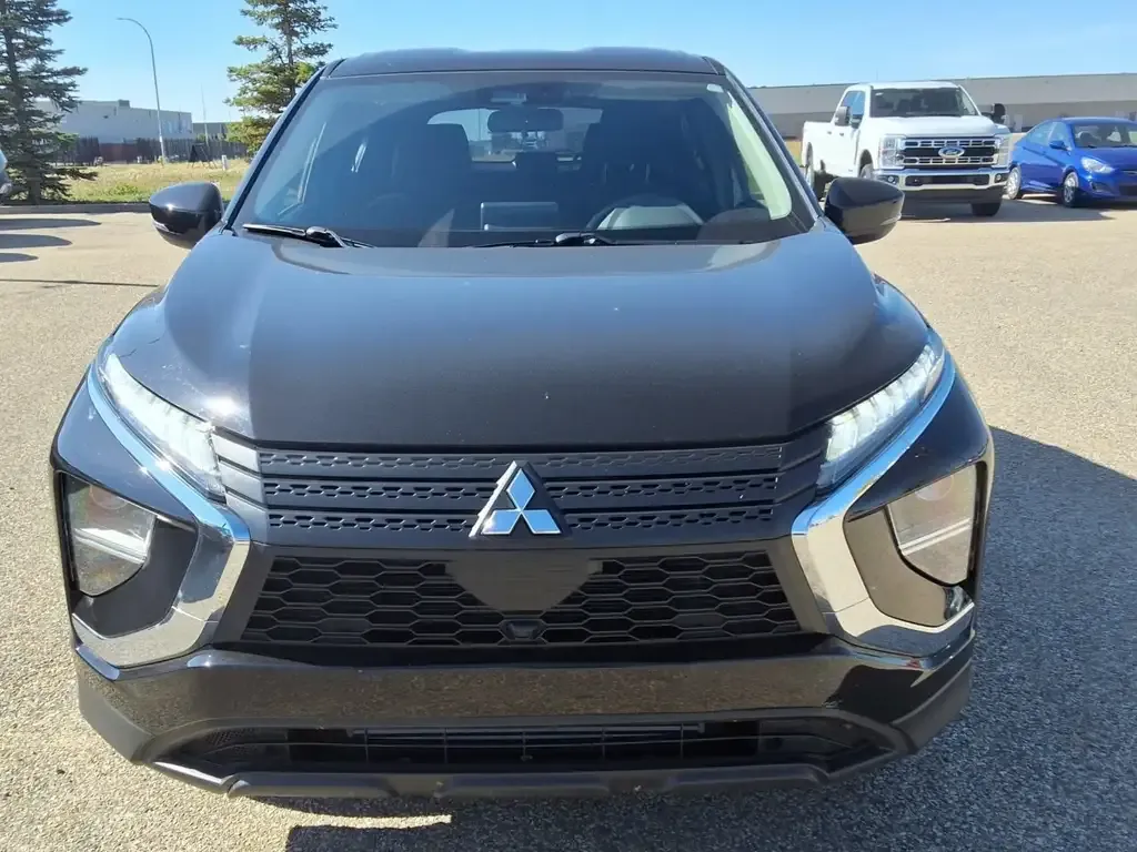 Mitsubishi Eclipse Cross 2023 photo 2