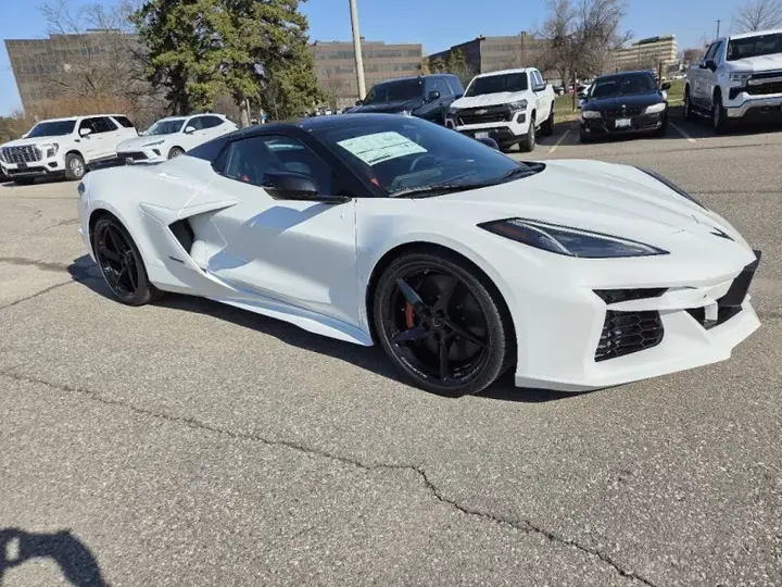 Chevrolet Corvette 2026 photo 3