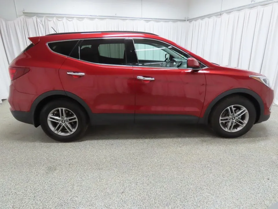 Hyundai Santa Fe 2018 photo 2