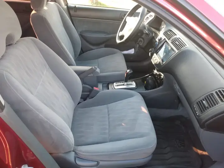 Honda Civic 2005 photo 5
