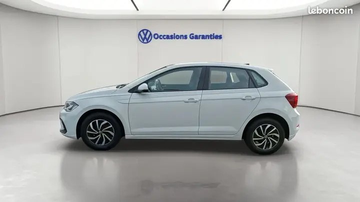 Volkswagen Polo 2022 photo 2