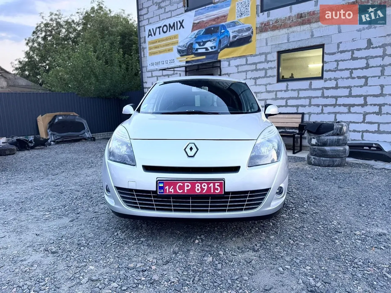 Renault Grand Scenic 2011 photo 4