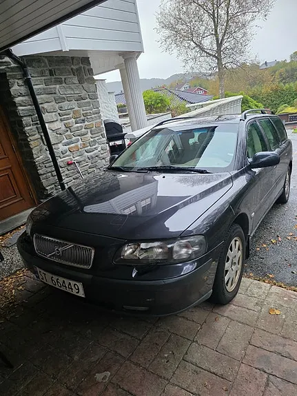 Volvo V70 2002 photo 2
