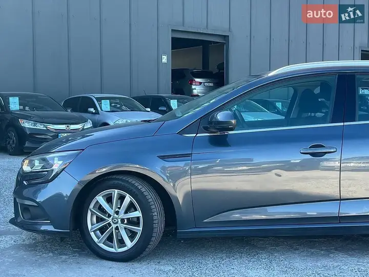 Renault Megane 2016 photo 2