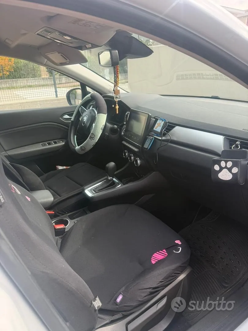 Renault Captur 2023 photo 4