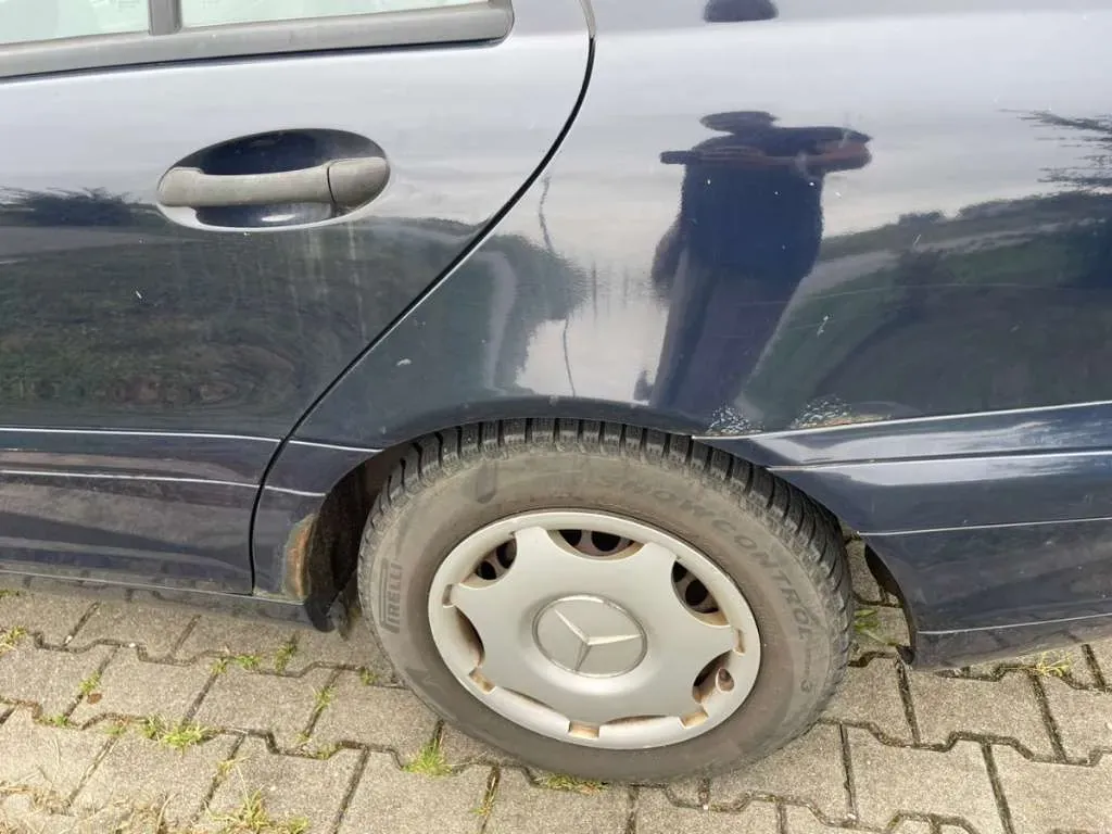 Mercedes-Benz C-Class 2000 photo 3