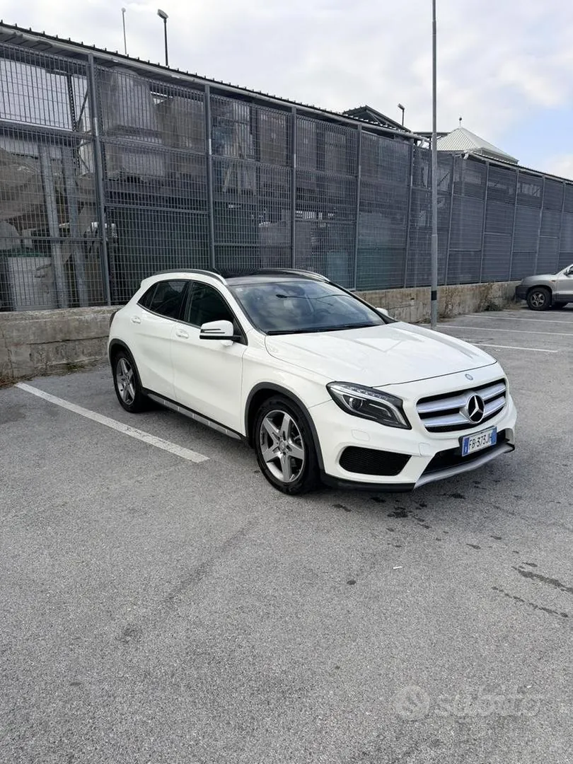 Mercedes-Benz Gla 2015 photo 2