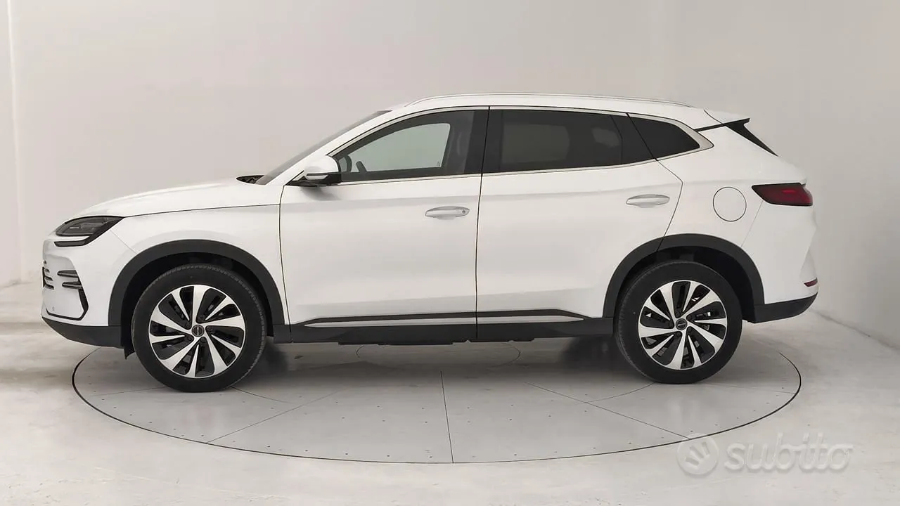 BYD Seal 2025 photo 2