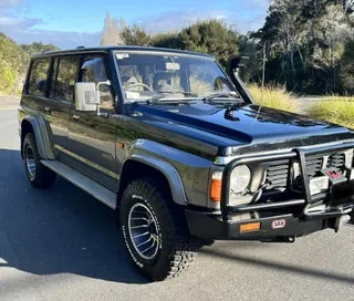 Nissan Safari 1990 photo 5
